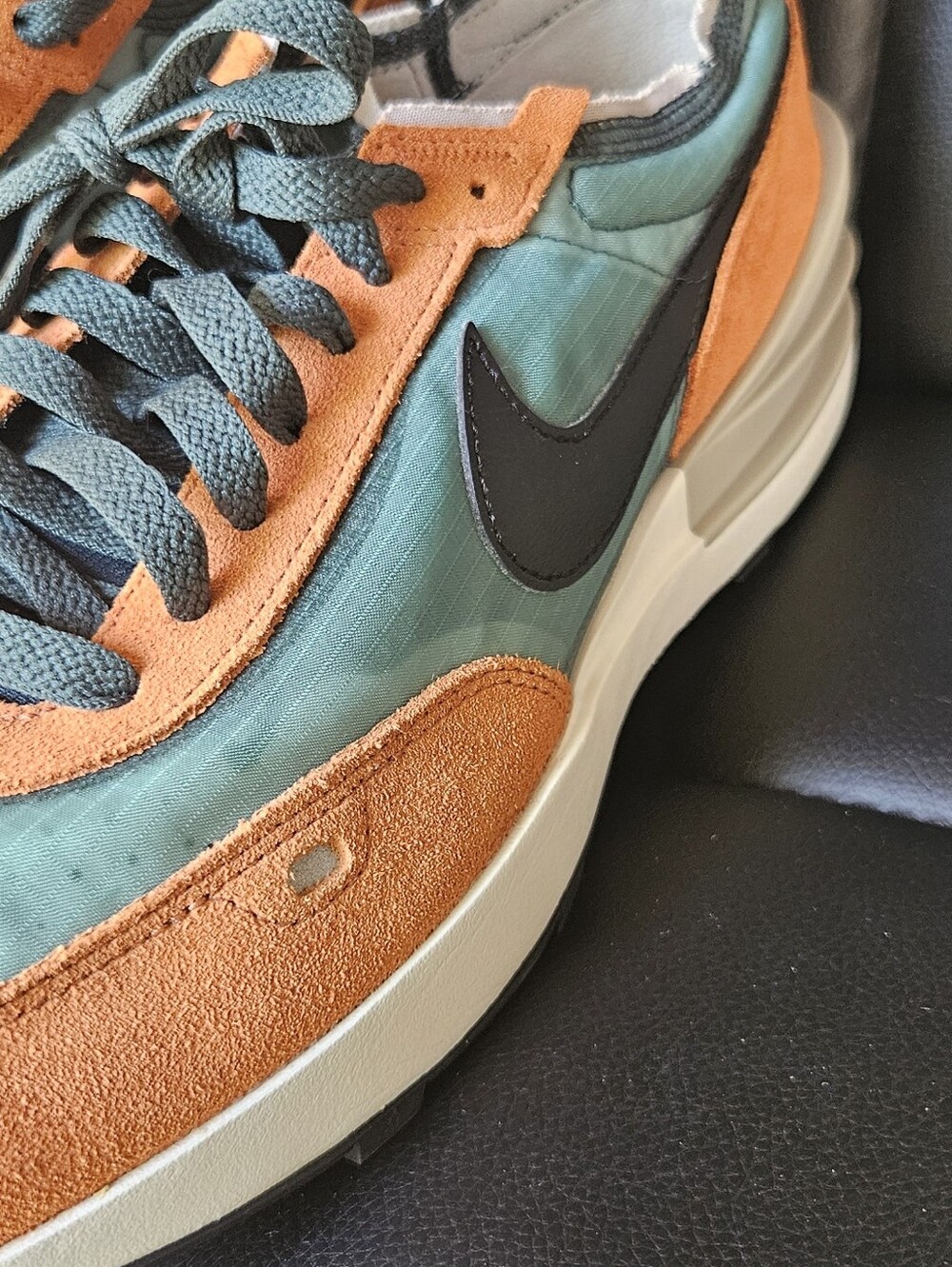 Nike Men's Teal and Orange Low-Top Sneaker with Black Swoosh - Picture 8 of 10